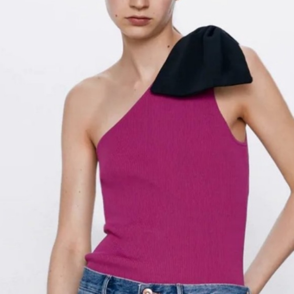 Zara Knit Ribbed Asymmetrical Magenta Top With Black Bow